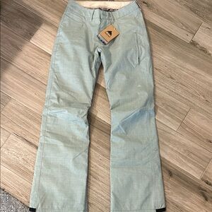Burton Fly Pant skiing/snowboarding